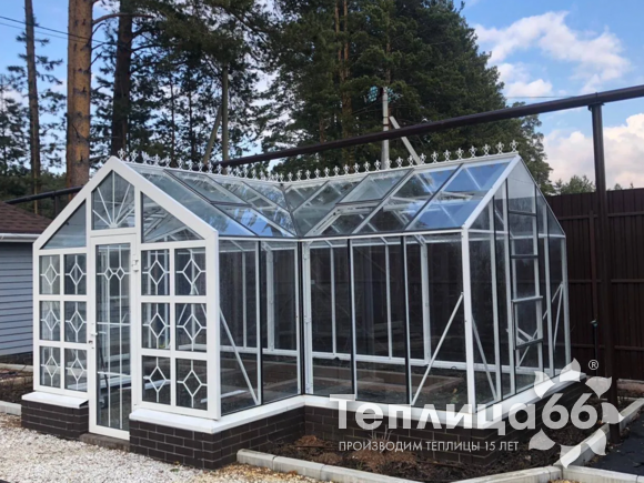 Теплица botanik Т-29 с тамбуром под стекло, 29,5 м2 (калькулятор)